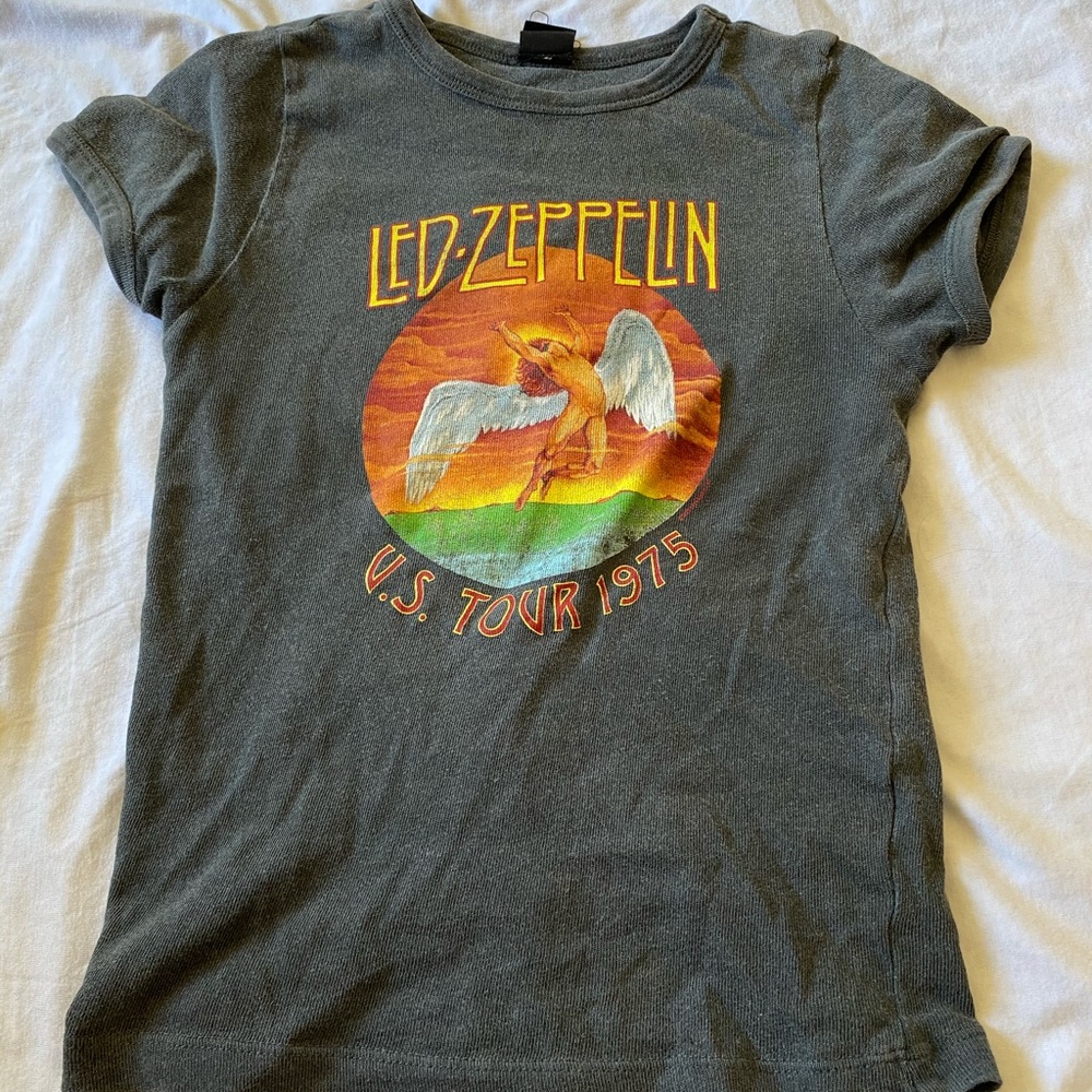 UO LED zeppelin ribbed tee